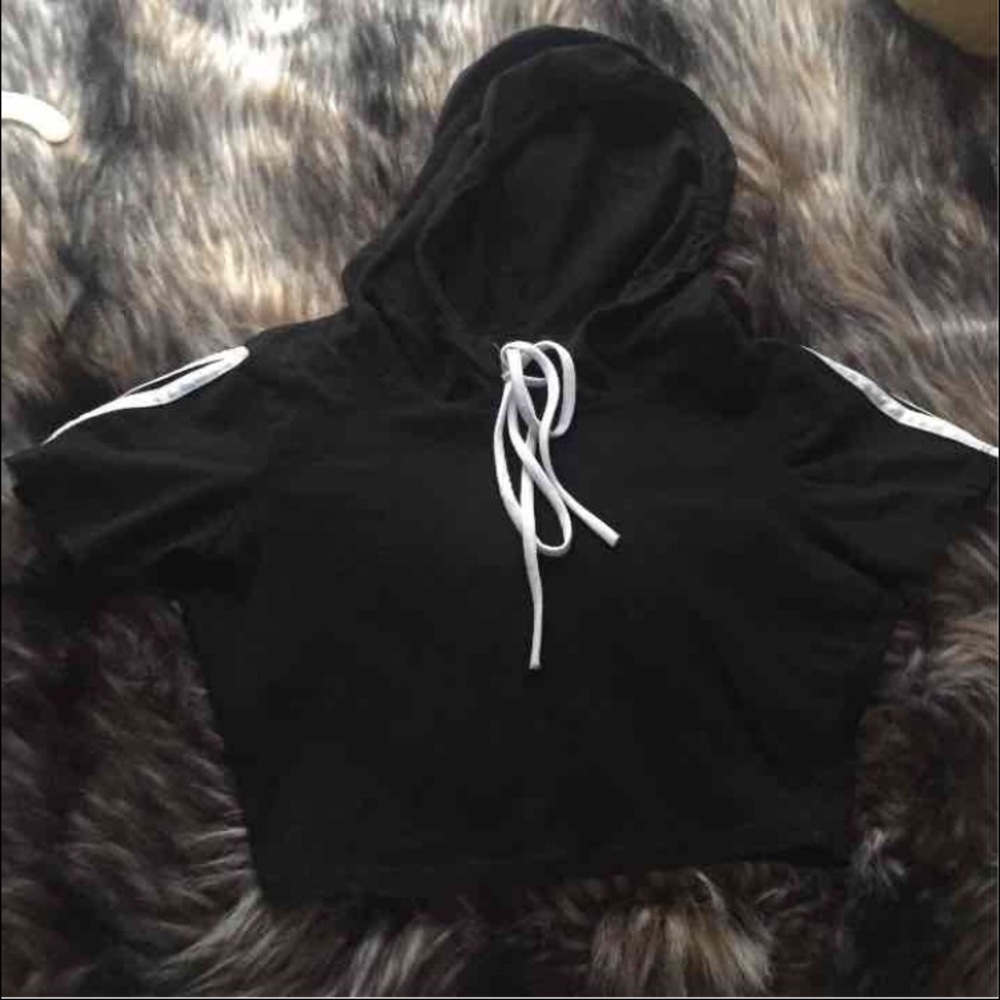 Hooded crop top SOLD