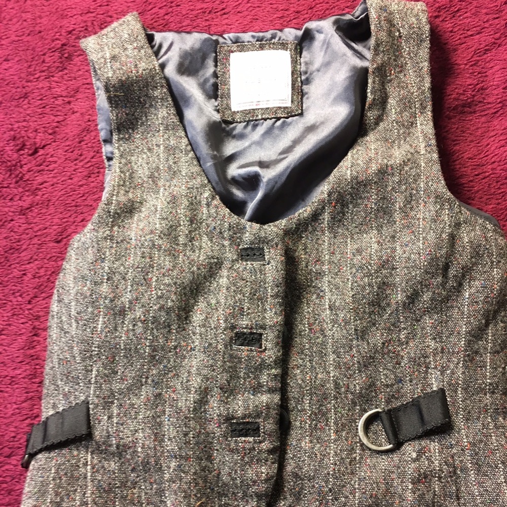 Small grey textured vest