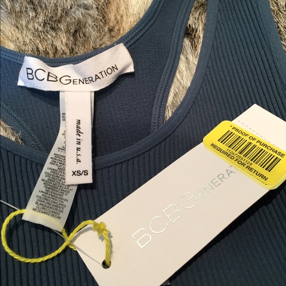 BCBG cropped ridged tank - Picture 4 of 6