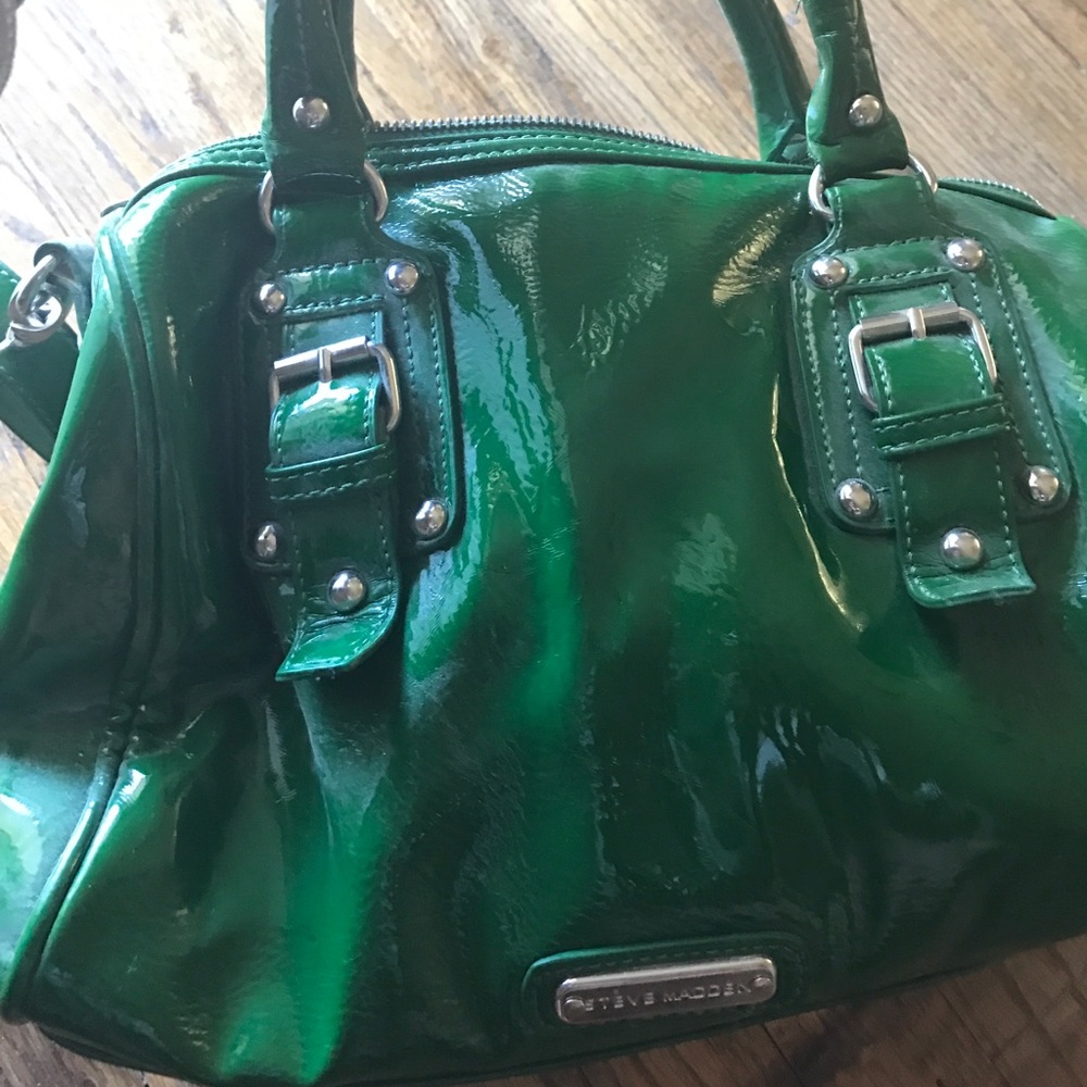 Kelly green Steve Madden purse