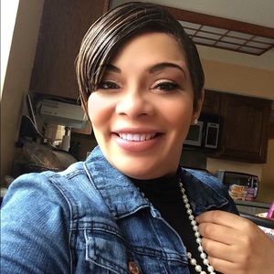 Meet your Posher, Nicole