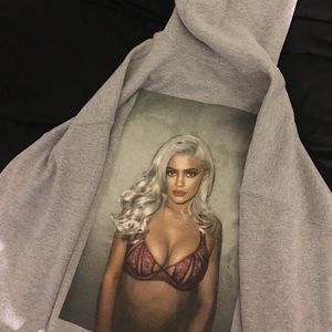 Kylie hoodie sweater
