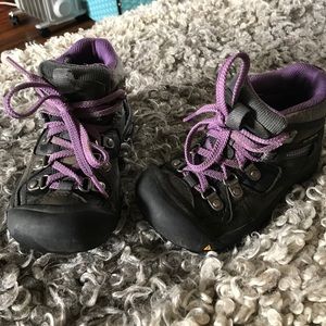 Keen hiking boots