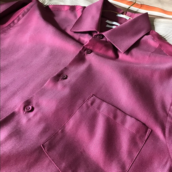 Van Heusen Dress Shirt - Picture 4 of 4