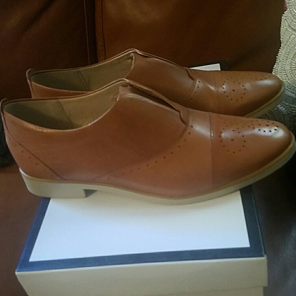 Slip in Oxfords - Picture 2 of 4