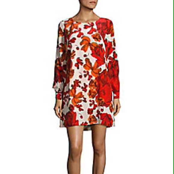 Leo and Sage Dresses & Skirts - Leo and Sage Floral Dress