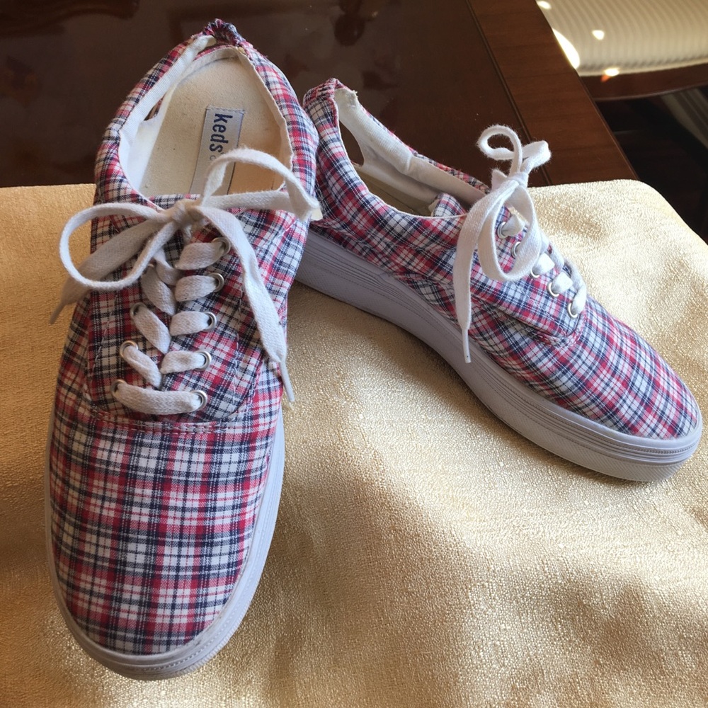 KEDS SNEAKERS!!