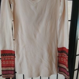 Long sleeve hooded shirt