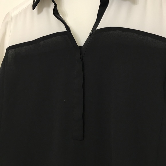 Collared button up blouse - Picture 5 of 5