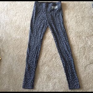 Pink Victoria's Secret yoga leggings XS