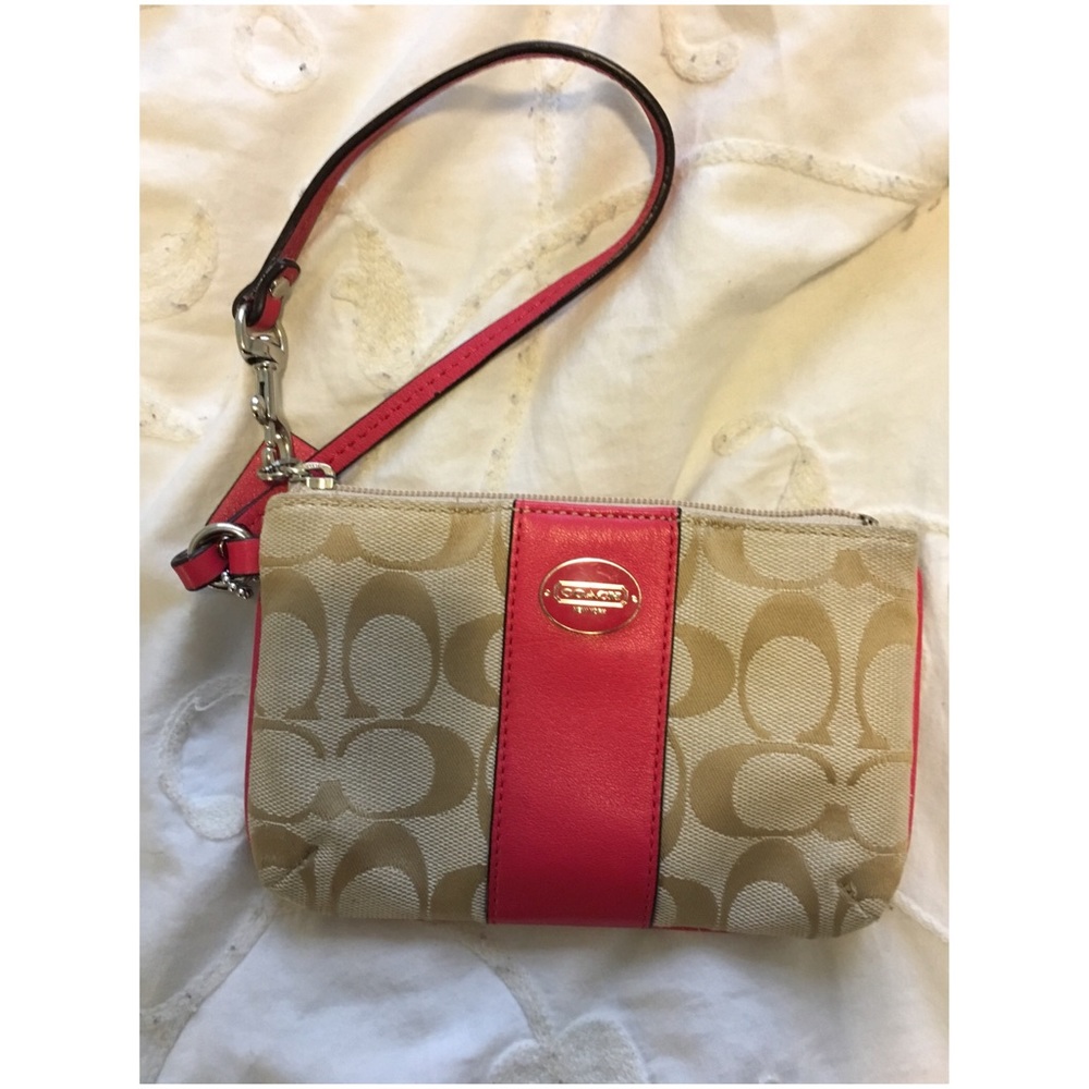 Coach Small Signature Fabric Wristlet