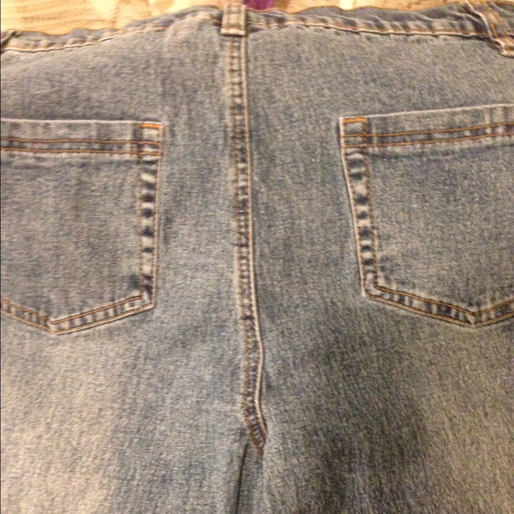 Jeans - Picture 3 of 4