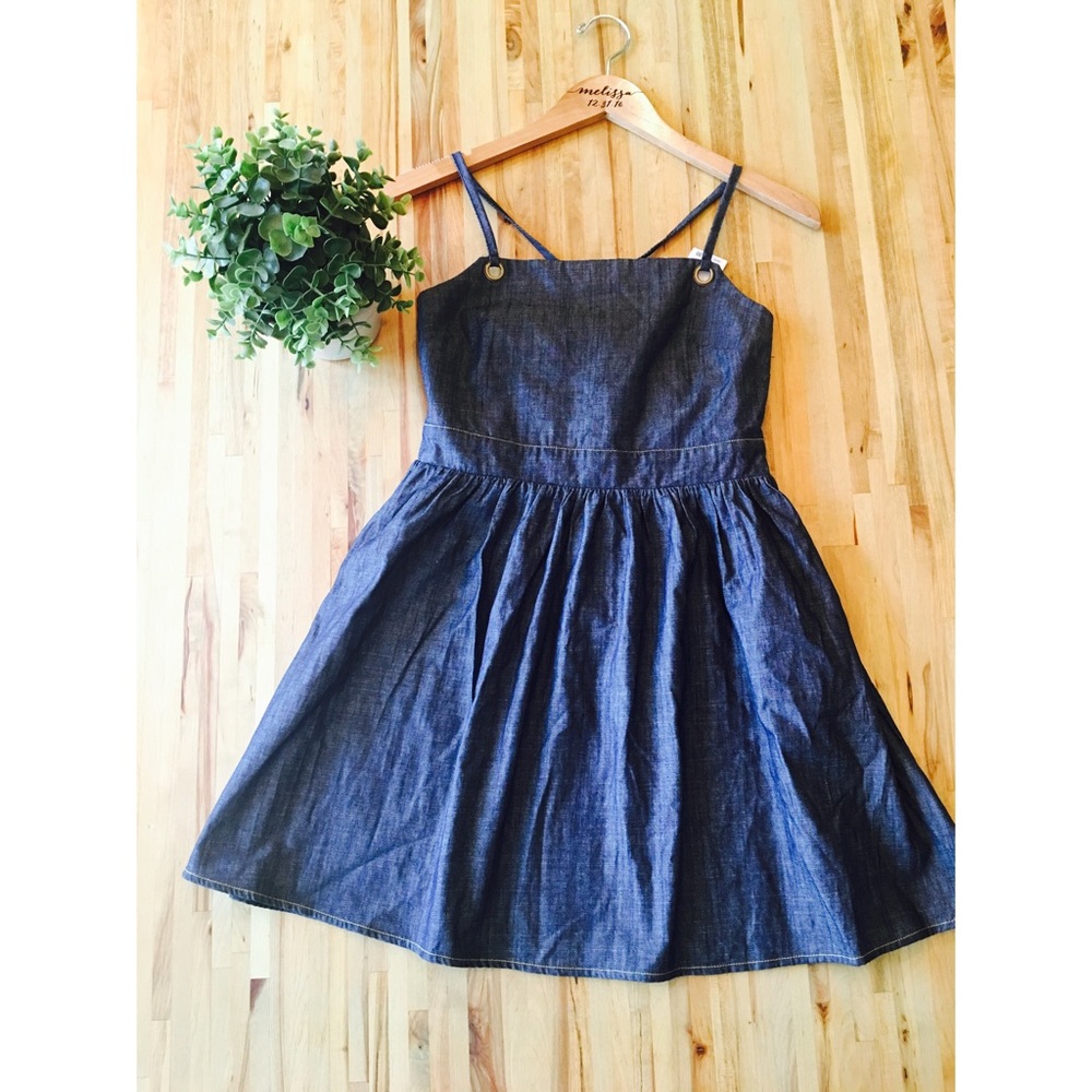 Belle Du Jour Dress!👗✨ - Picture 2 of 4