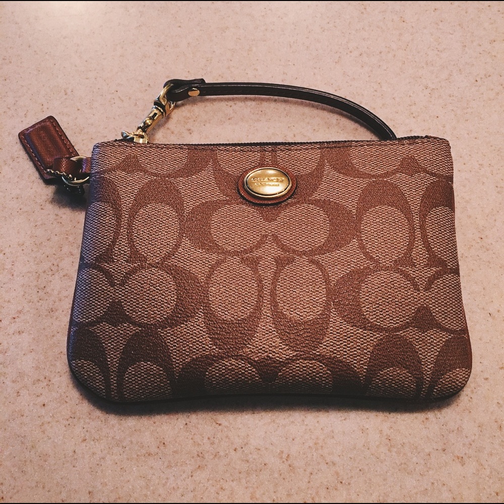 Coach zip wristlet wallet