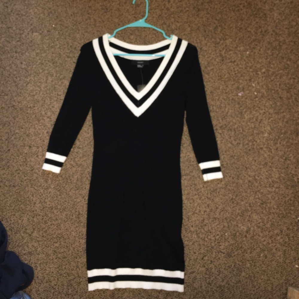 Black and white bodycon dress