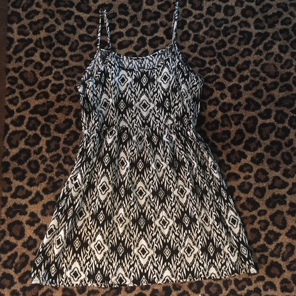 Aztec print dress - Picture 2 of 2