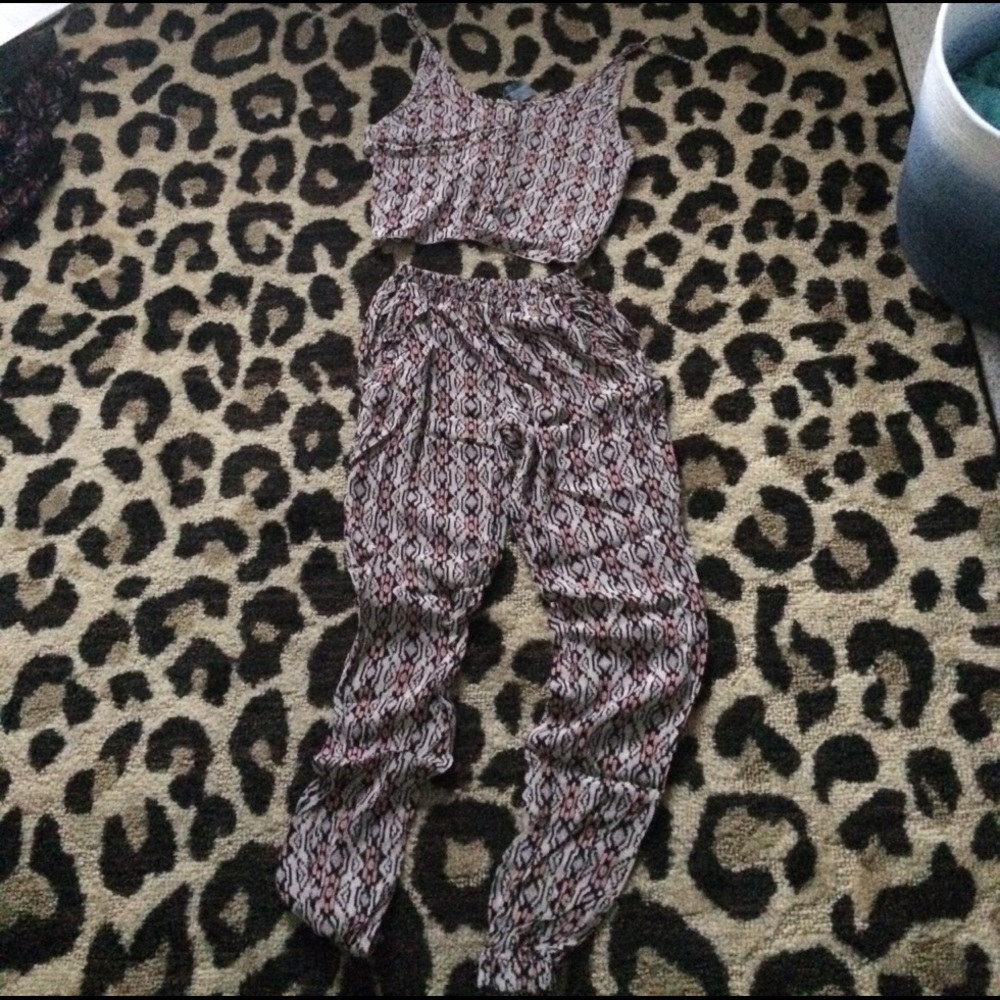 Brandy Melville printed set