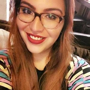 Meet your Posher, Adrienne