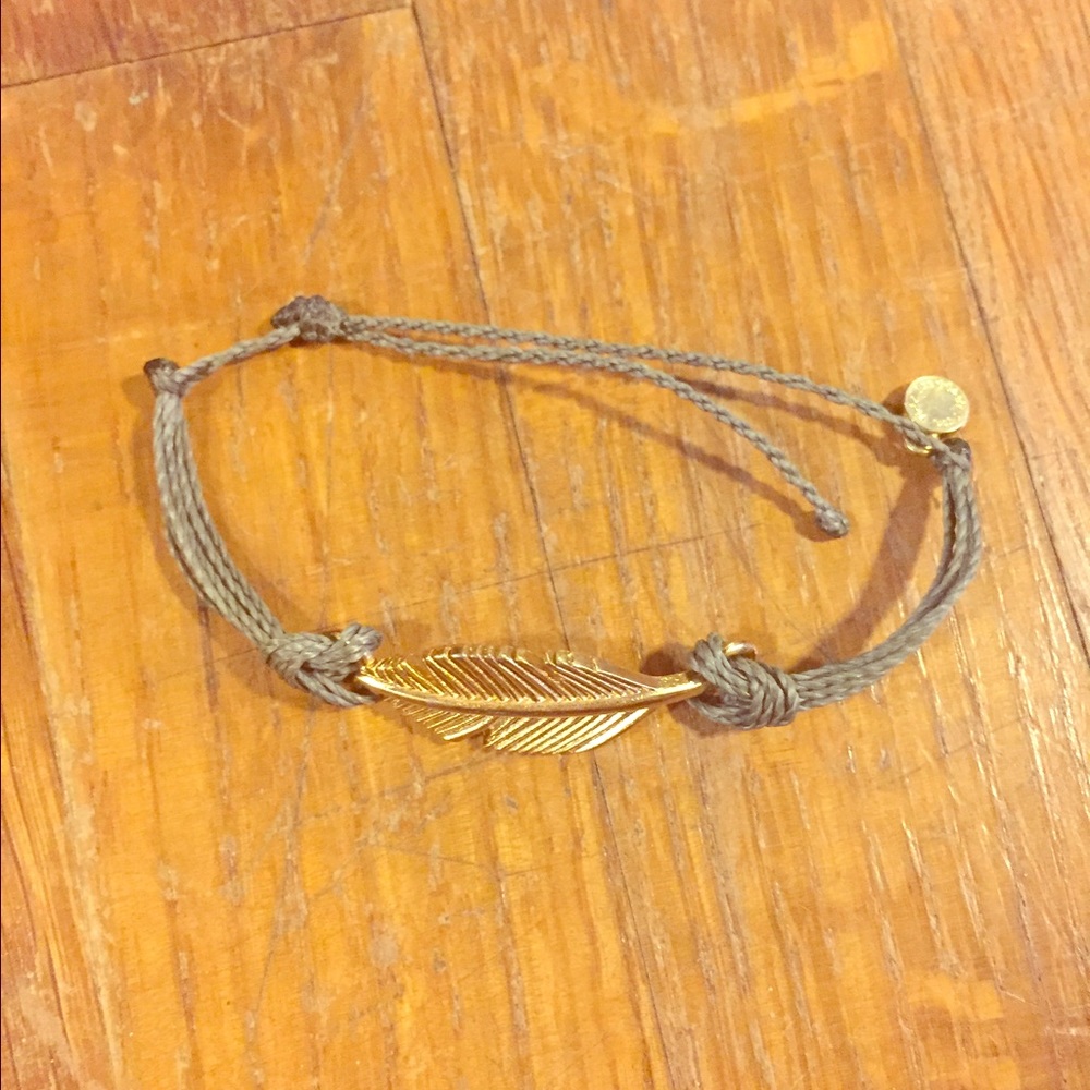 Feather adjustable bracelet