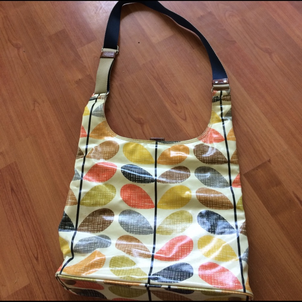 Oral kiely stem print shoulder bag