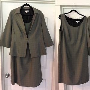 Dress Barn Suit 16W/18W Black & Cream Pattern