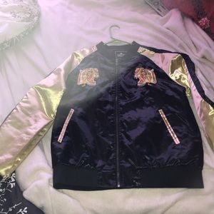 Bomber jacket