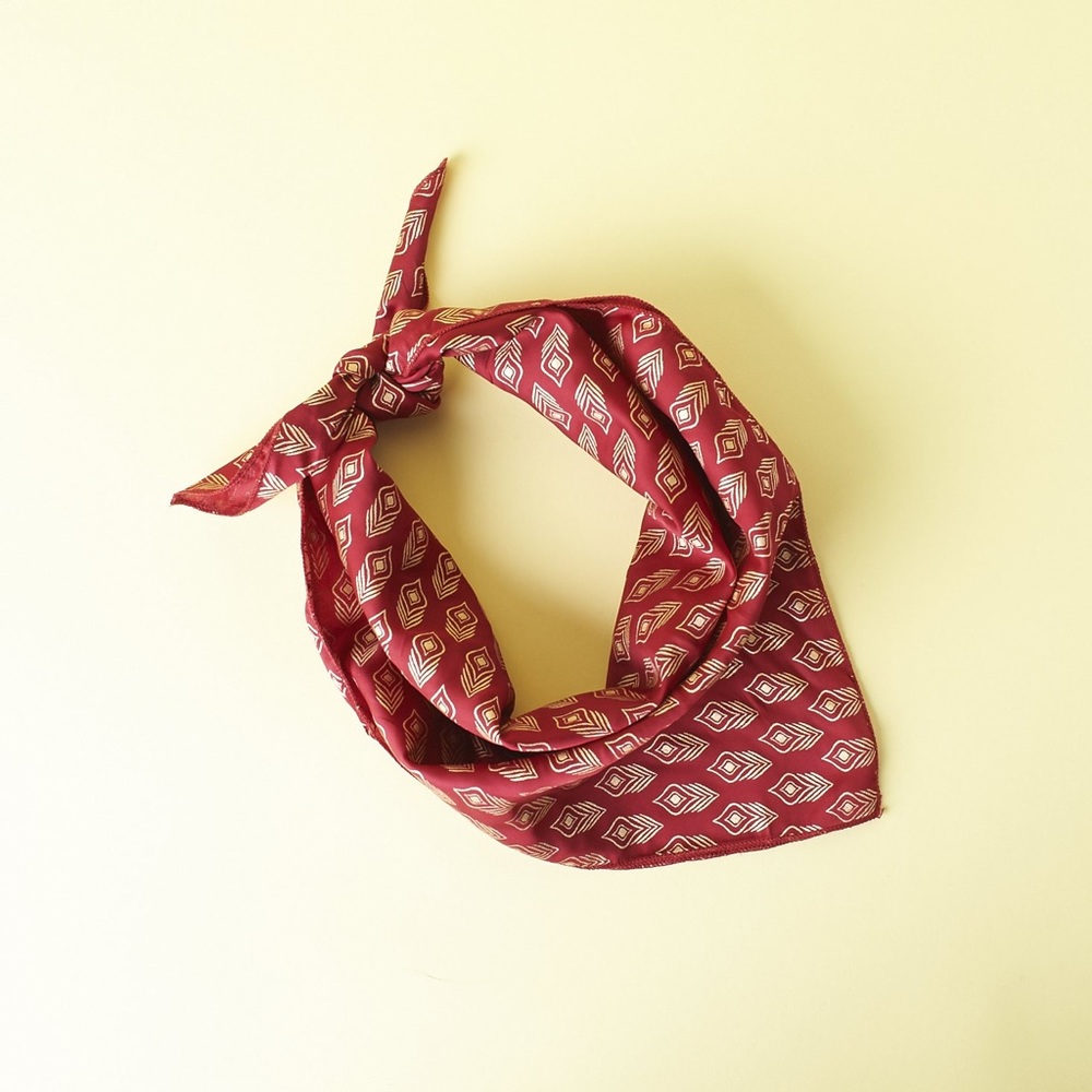 Best price! 💵 Symbology Rachel Zoe red scarf