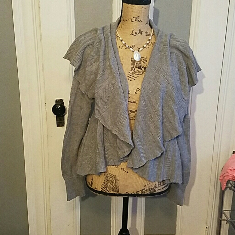 Gray ruffled cardigan