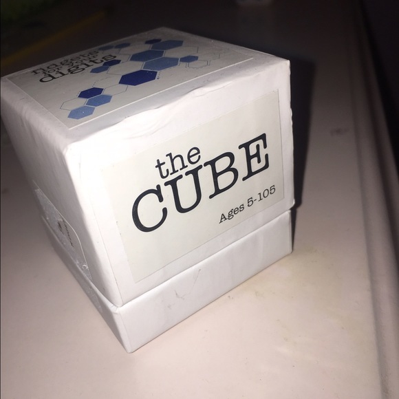 🔵⚪️Fidget Cube⚪️🔵 - Picture 2 of 3