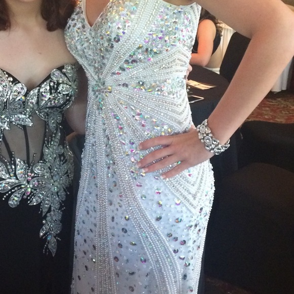 Dresses & Skirts - White prom dress