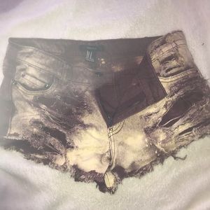 Distressed shorts