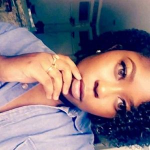 Meet your Posher, Jesseca