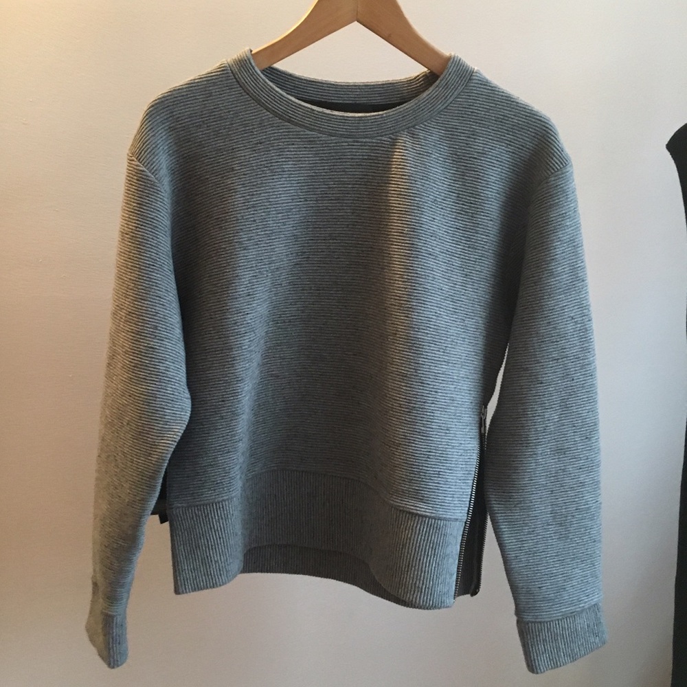 Aritzia Wilfred Free Zuzanna Sweater