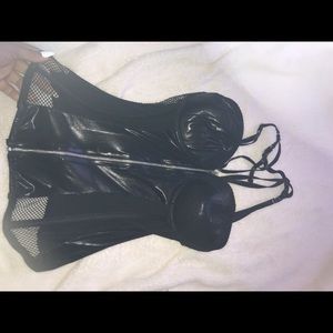 Leather zips up
