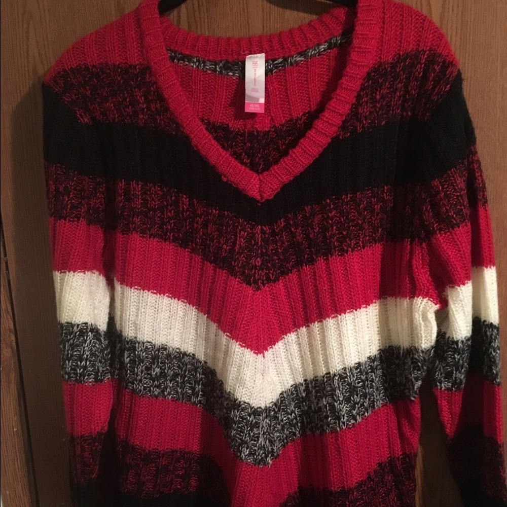 Juniors sweater