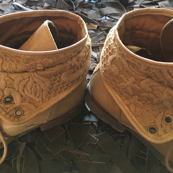 Rock & Candy Boots - Picture 6 of 6