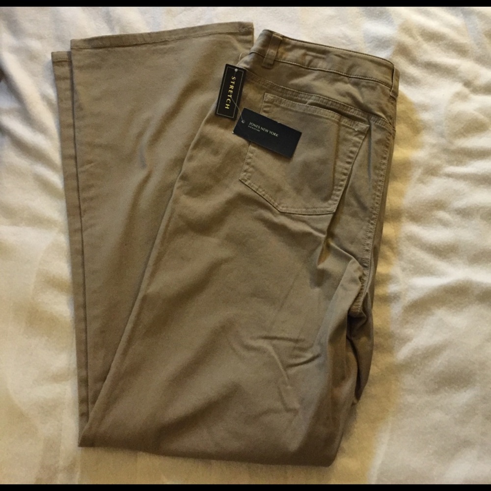 NWT jones New York khaki 10