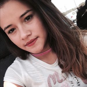 Meet your Posher, Hissel