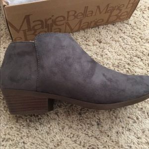 Bella Marie grey booties