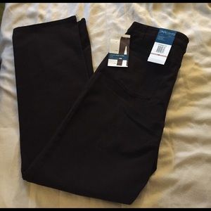 NWT jones New York shape control 12