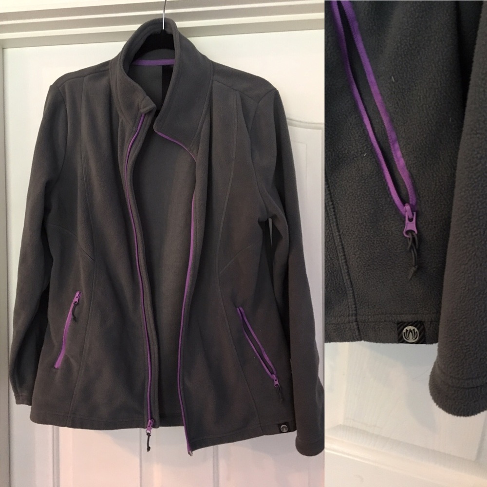 Gray XL Mondetta Active Wear Fleece Jacket