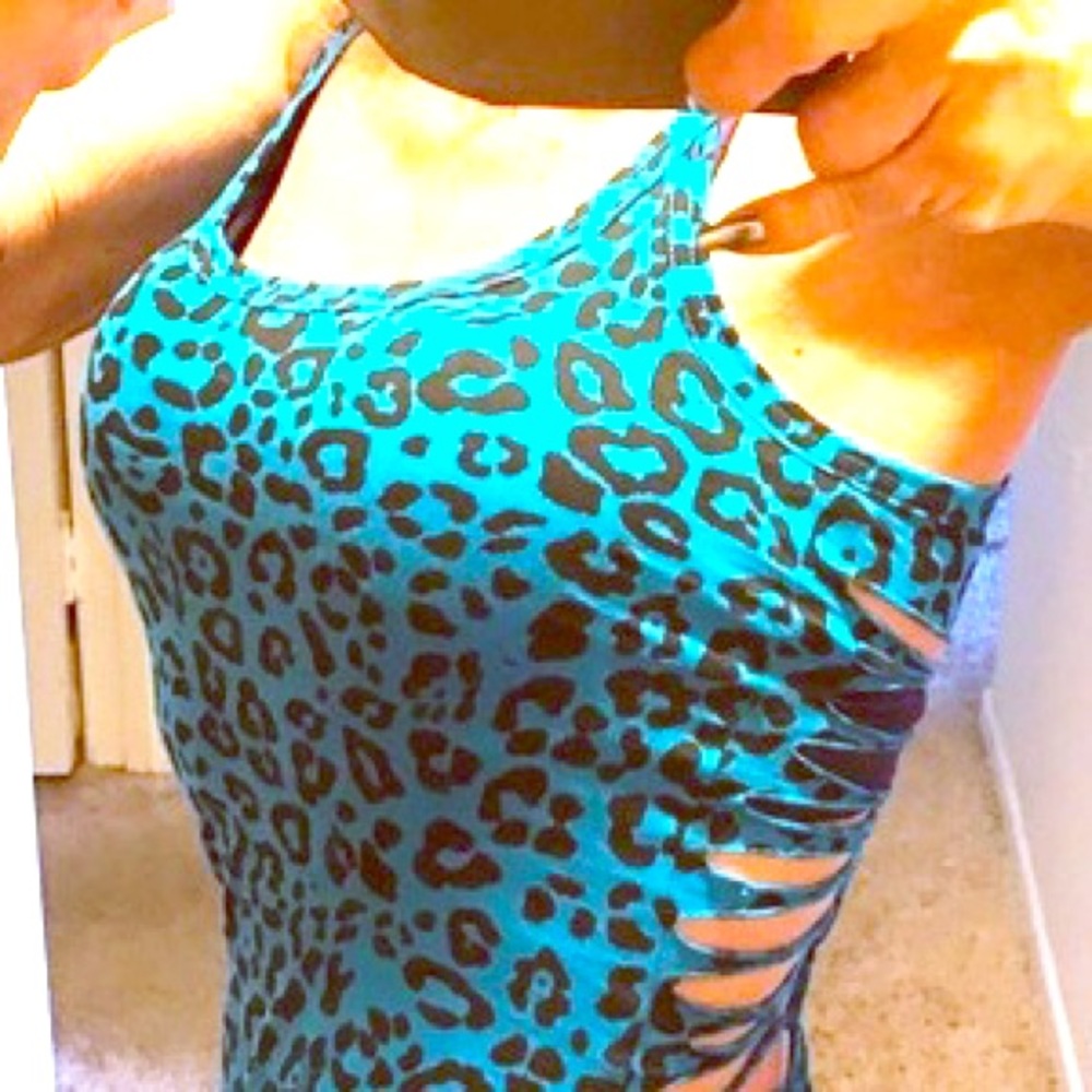 SOLD ❤️ Custom tank top