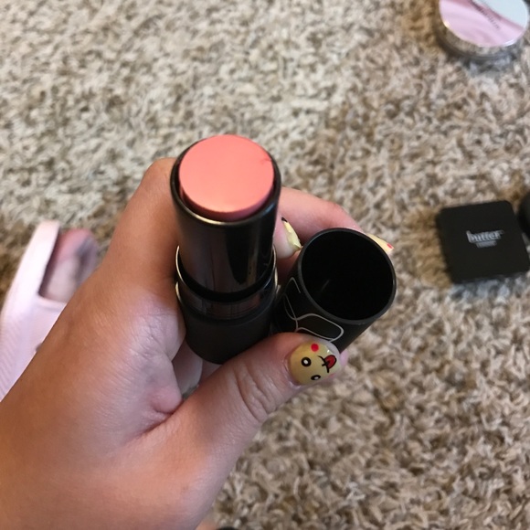 Duo of NARS Cream Sticks - Picture 4 of 4