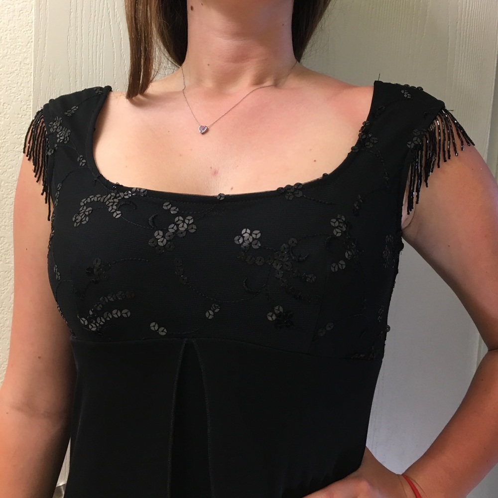 Dress - Picture 2 of 5