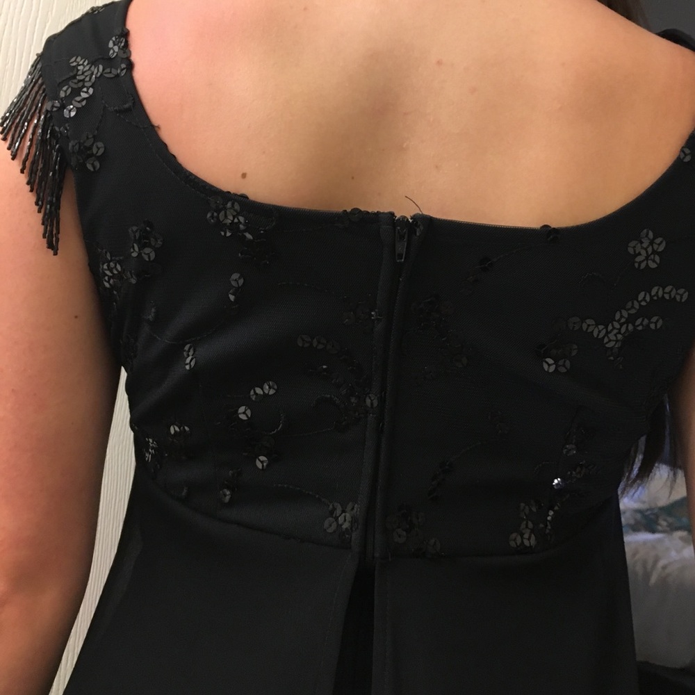 Dress - Picture 5 of 5