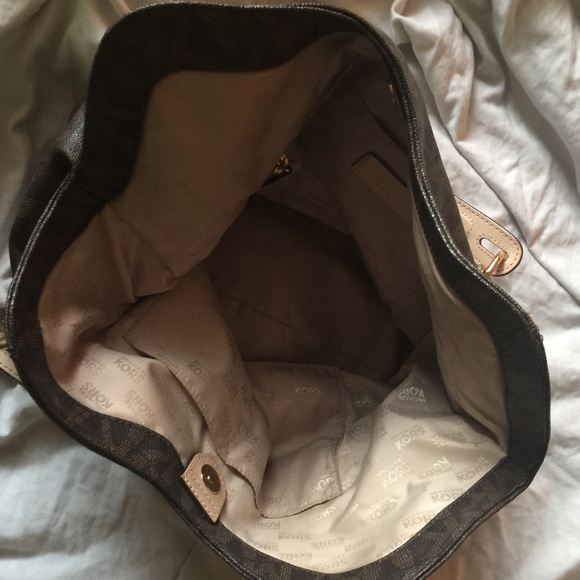 Michael Kors monogram shoulder bag - Picture 3 of 3