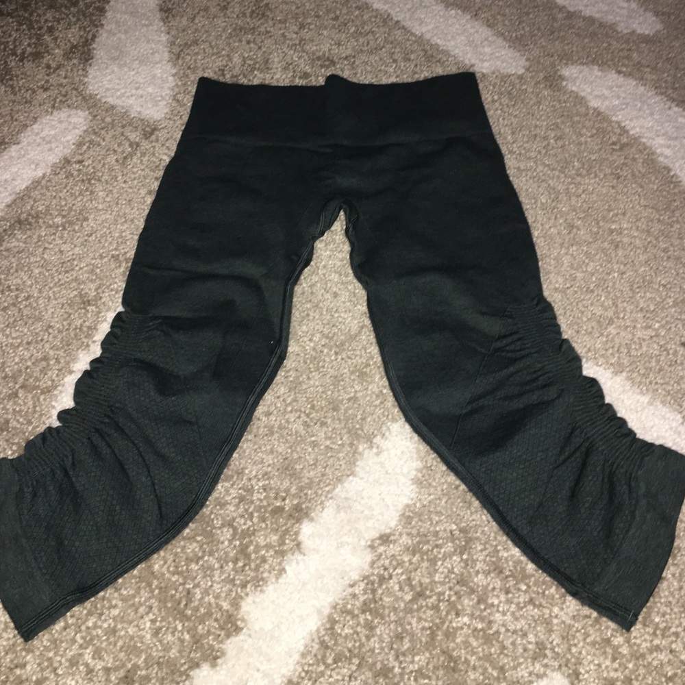 Lululemon In the Flow Crop