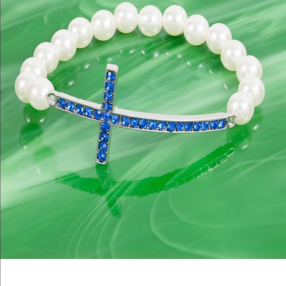 🆕Beautiful blue cross bling pearl bracelet