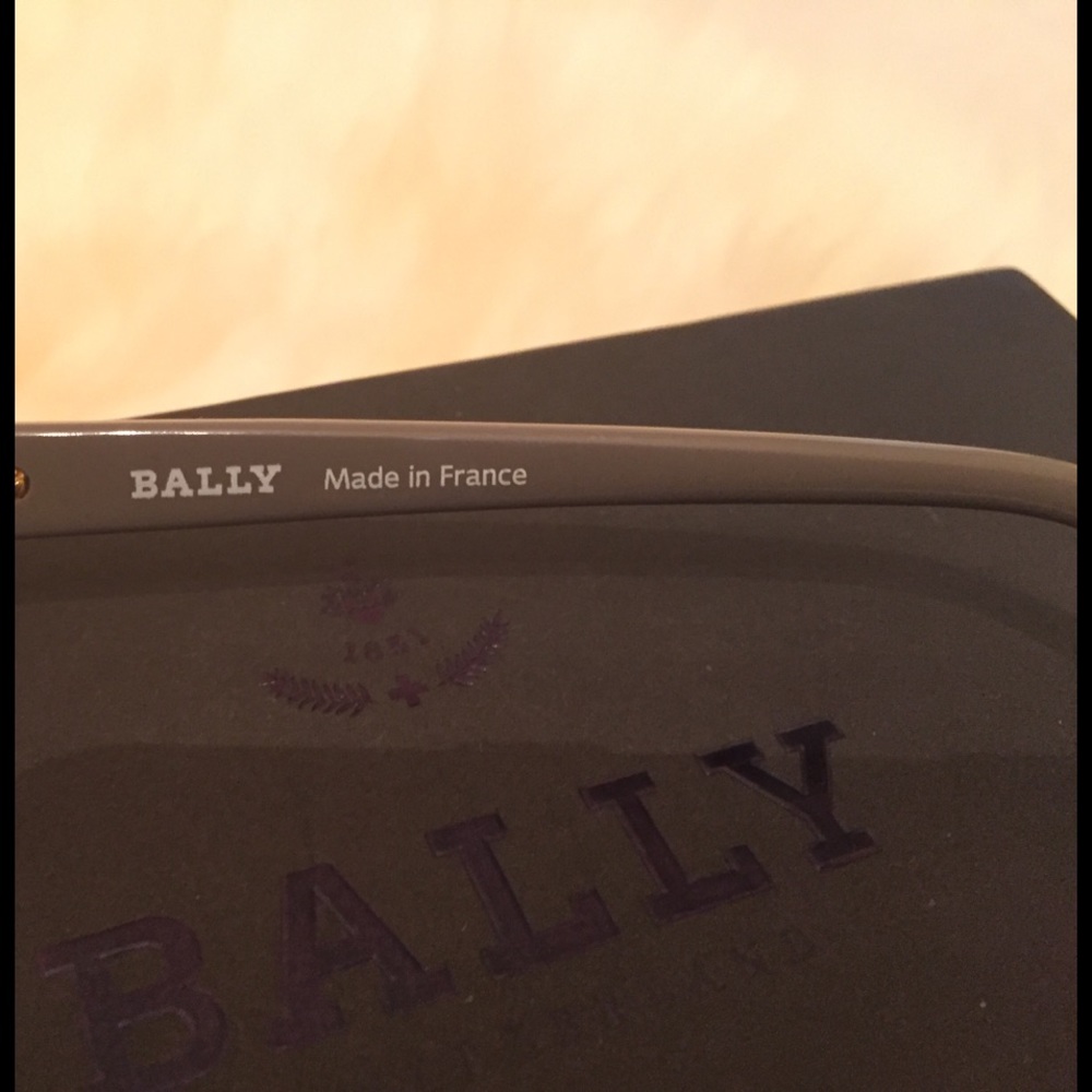 Bally light beige and grey - Picture 3 of 4