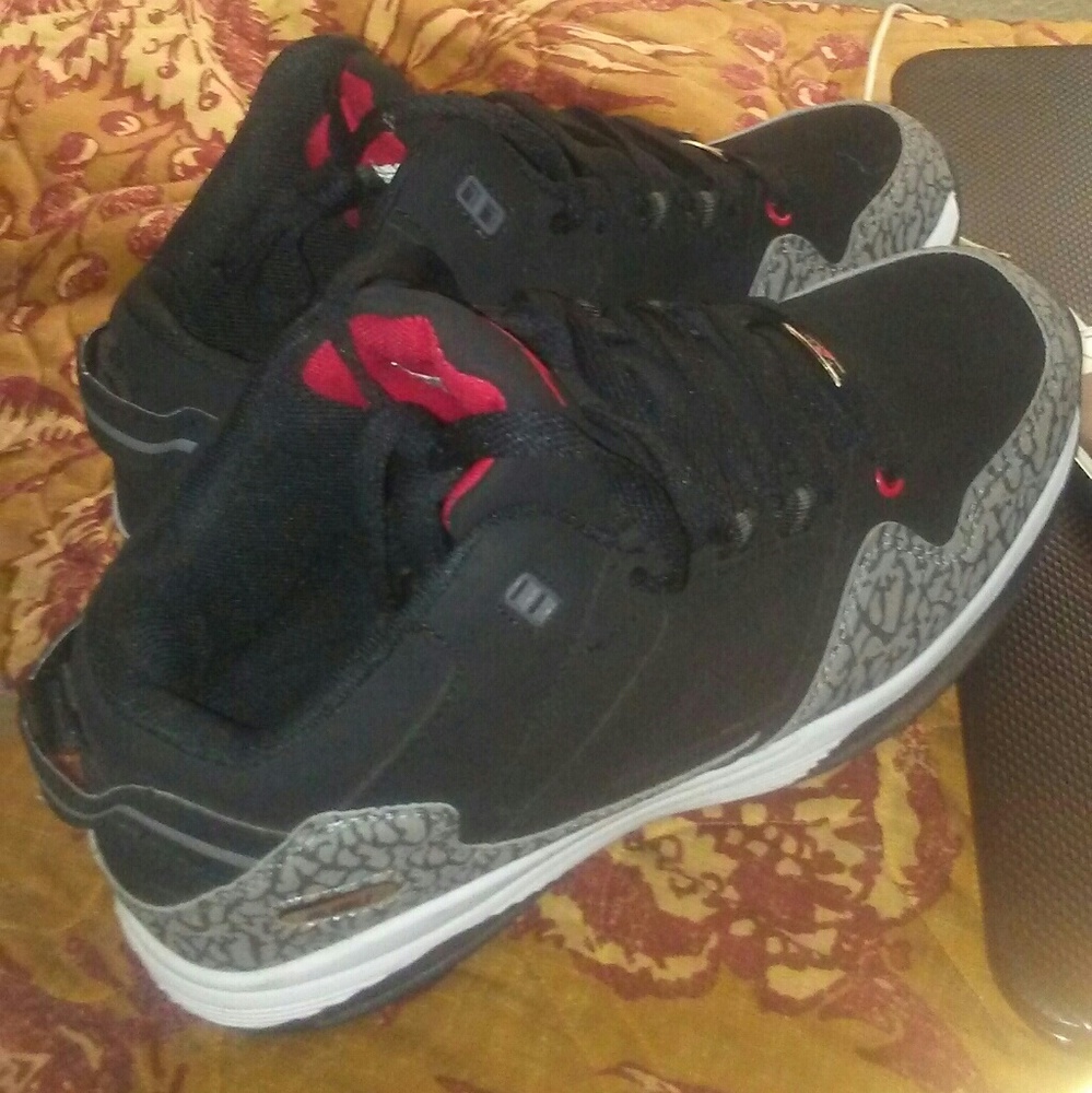 Fubu Collection - Picture 3 of 3